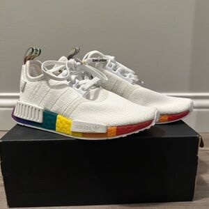 Adidas NMD R1 Pride shoes